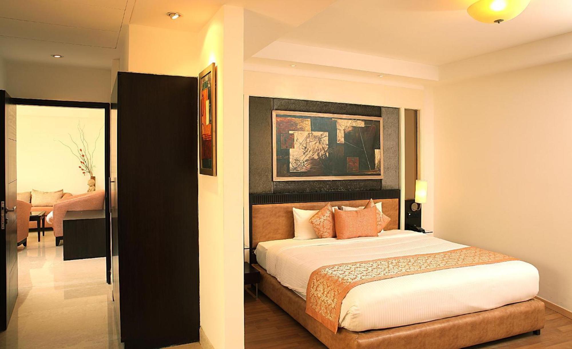 Inde Hotel Vista Woods Huda City Centre, Gurgaon Zewnętrze zdjęcie