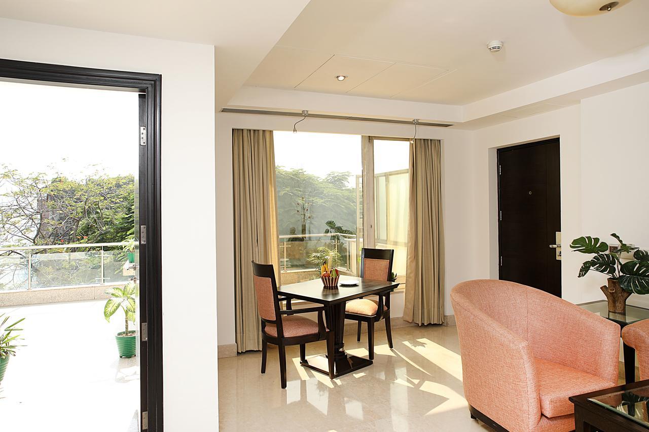 Inde Hotel Vista Woods Huda City Centre, Gurgaon Zewnętrze zdjęcie